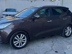 Marrone Usata 2010 Hyundai ix35 Style SUV | 4800 € (Buon prezzo)