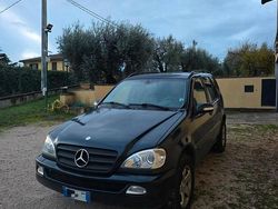 Usata 2004 Mercedes ML270 SUV | 4800 € (Buon prezzo)