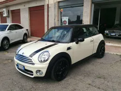 Bicolore beige/tetto nero Usata 2008 Mini Cooper Coupé Pepper Coupé | 4900 € (Buon prezzo)