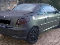 Nero Usata 2007 Peugeot 206 CC Cabrio | 1900 €