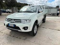 Bianco Usata 2014 Mitsubishi L200 Invite Pick-up | 13.000 € (Cara)