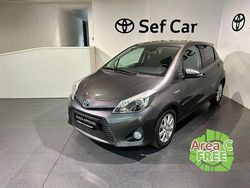 Grigio Usata 2013 Toyota Yaris Hybrid Lounge Due volumi | 11.400 € (Cara)