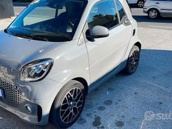Grigio Usata 2022 Smart ForTwo Electric Drive Coupé | 16.000 €