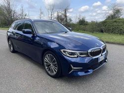 Blu/azzurro Usata 2020 BMW 330 Luxury Line Station wagon | 29.900 € (Molto cara)