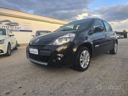 Nero Usata 2009 Renault Clio II Luxe Tre volumi | 4400 € (Cara)