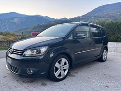 Nero Usata 2013 VW Touran Highline Monovolume | 10.500 € (Buon prezzo)
