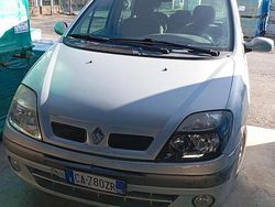 Grigio Usata 2003 Renault Scénic Monovolume | 500 €