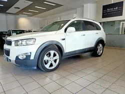 Bianco perlato Usata 2012 Chevrolet Captiva LTZ SUV | 9100 € (Buon prezzo)