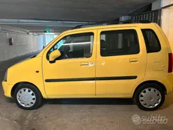 Usata 2004 Opel Agila Monovolume | 1000 € (Super prezzo)