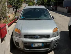 Usata 2009 Ford Fusion Due volumi | 3500 €