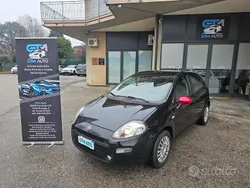 Nero Usata 2015 Fiat Grande Punto Due volumi | 4900 € (Buon prezzo)
