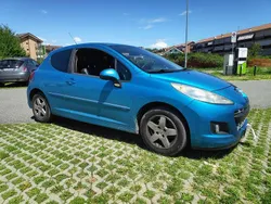 Blu/azzurro Usata 2011 Peugeot 207 Allure Tre volumi | 3800 € (Buon prezzo)