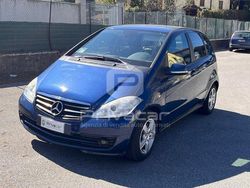 Blu Usata 2009 Mercedes A150 Avantgarde Due volumi | 4500 € (Molto cara)