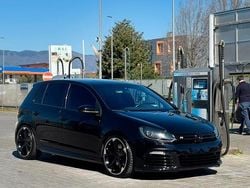 Nero Usata 2010 VW Golf VI R Due volumi | 16.000 € (Molto cara)