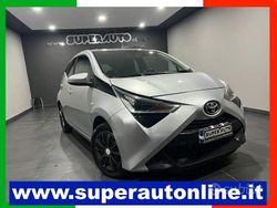 Argento Usata 2020 Toyota Aygo Connect Style Due volumi | 9900 € (Buon prezzo)