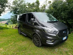 Usata 2022 Ford Tourneo Monovolume | 35.000 €