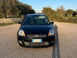 Nero Usata 2007 Ford Fiesta Due volumi | 1300 € (Ottimo prezzo)