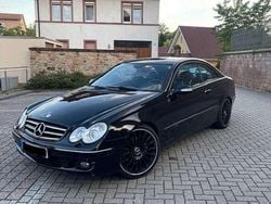 Usata 2005 Mercedes CLK320 Avantgarde Coupé | 6300 € (Buon prezzo)