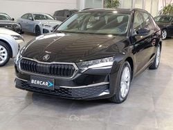 Nero Usata 2024 Skoda Octavia Executive Station wagon | 25.400 € (Ottimo prezzo)