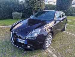 Nero Usata 2020 Alfa Romeo Giulietta Tre volumi | 15.000 € (Buon prezzo)
