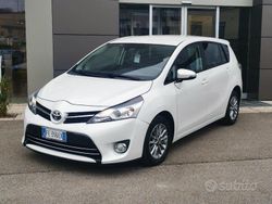 Bianco Usata 2016 Toyota Verso Style Monovolume | 12.900 € (Molto cara)