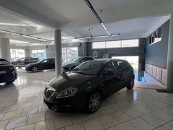 Grigio Usata 2010 Lancia Delta Tre volumi | 4999 € (Buon prezzo)
