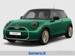 Nuova 2024 Mini Cooper Favoured Due volumi | 34.950 € (Molto cara)