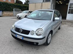 Argento Usata 2002 VW Polo Trendline Tre volumi | 1900 € (Buon prezzo)