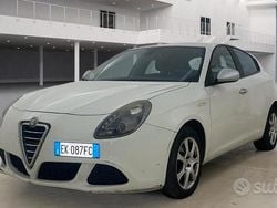 Usata 2011 Alfa Romeo Giulietta Tre volumi | 5000 € (Ottimo prezzo)