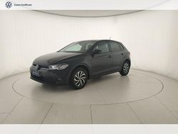 Deep black perlato Usata 2023 VW Polo Life Tre volumi | 17.400 € (Buon prezzo)