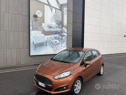 Marrone Usata 2016 Ford Fiesta Tre volumi | 5900 € (Buon prezzo)