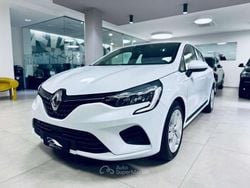 Perla Usata 2022 Renault Clio V Business Tre volumi | 11.400 € (Buon prezzo)