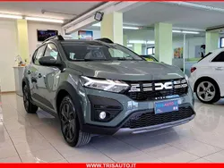 Verde Nuova 2025 Dacia Sandero Expression Due volumi | 17.300 € (Buon prezzo)