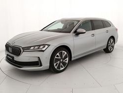 Argento Usata 2024 Skoda Superb Style Station wagon | 29.800 € (Buon prezzo)