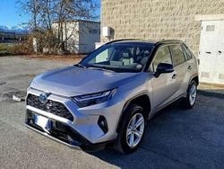 Argento Usata 2024 Toyota RAV4 Hybrid Style SUV | 36.000 € (Buon prezzo)
