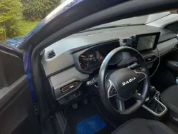 Blu/azzurro Usata 2023 Dacia Sandero Comfort Due volumi | 15.900 €