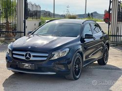 Viola Usata 2015 Mercedes GLA200 SUV | 14.900 € (Buon prezzo)