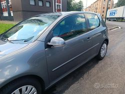Grigio Usata 2007 VW Golf V Tre volumi | 3500 € (Buon prezzo)