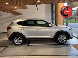 Argento Usata 2017 Hyundai Tucson Comfort SUV | 15.997 € (Buon prezzo)
