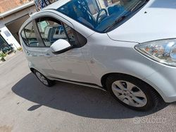 Bianco Usata 2009 Opel Agila Due volumi | 5200 € (Cara)
