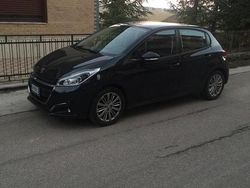 Blu Usata 2016 Peugeot 208 Active Due volumi | 7500 € (Buon prezzo)