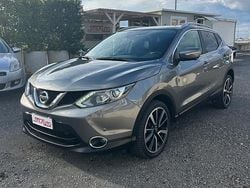 Grigio Usata 2015 Nissan Qashqai Tekna SUV | 11.900 € (Buon prezzo)