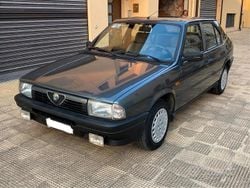 Usata 1989 Alfa Romeo 33 Tre volumi | 5500 €