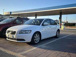 Usata 2011 Volvo S40 Tre volumi | 2400 € (Buon prezzo)