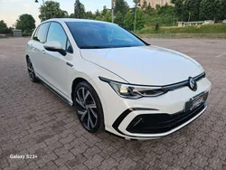 Bianco Usata 2021 VW Golf VIII R-line Tre volumi | 23.990 € (Buon prezzo)