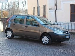 Grigio Usata 2007 Fiat Punto Classica Tre volumi | 2900 € (Buon prezzo)