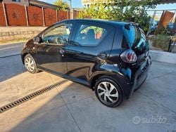 Nero Usata 2013 Toyota Aygo Connect Style Due volumi | 3999 € (Ottimo prezzo)