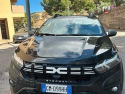 Nero Usata 2023 Dacia Sandero Tre volumi | 16.500 € (Molto cara)
