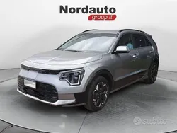 Grigio Usata 2023 Kia e-Niro SUV | 29.900 € (Buon prezzo)