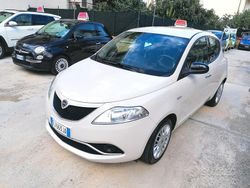 Bianco Usata 2017 Lancia Ypsilon Gold Due volumi | 7900 € (Buon prezzo)